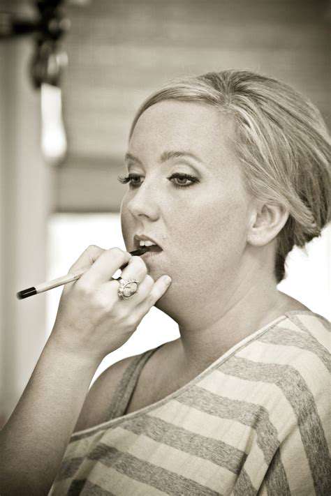 How to Apply Lip Stain for Long Wear